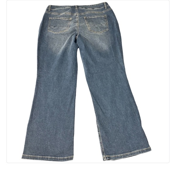MAURICES High Rise CurvyWomen's Blue Jeans SZ 16W - Picture 2 of 8